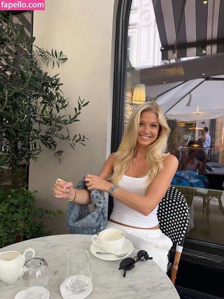 collants milf onlyfans chaud en haute qualité des photos