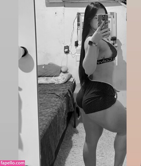 Luana Rebelo modèle chaud galerie