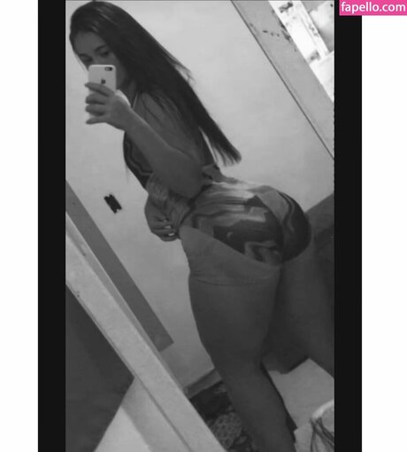 Luana Rebelo nus étoiles galerie