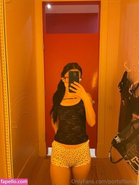 Portofbones actrice érotique image