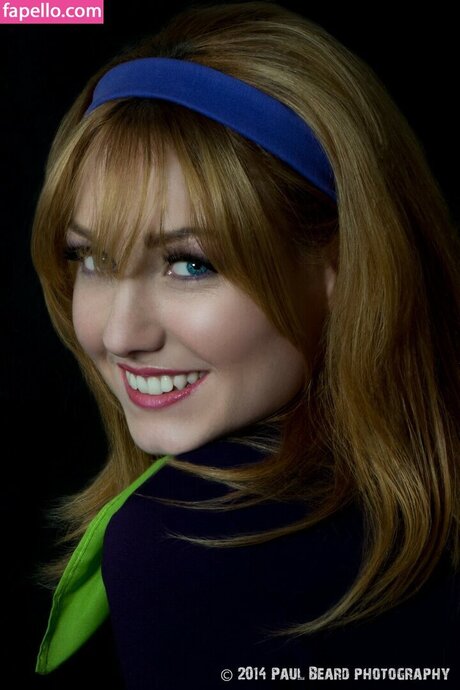 Velma Daphne Cosplay étoile nue image