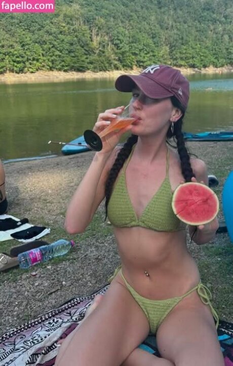 oliviarcox étoile exclusive des photos