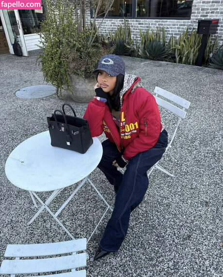 Jodie Woods modèle nu des photos