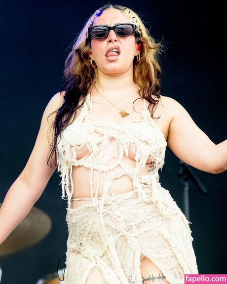 Marisa Dabice actrice chaude img