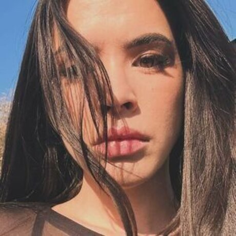 Rosie Okumura jolie étoile photos