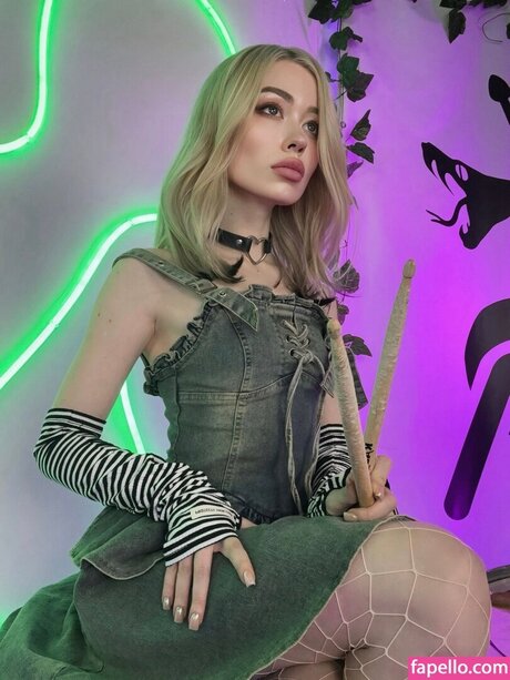 Anastasia Sereda modèle meilleur galeries