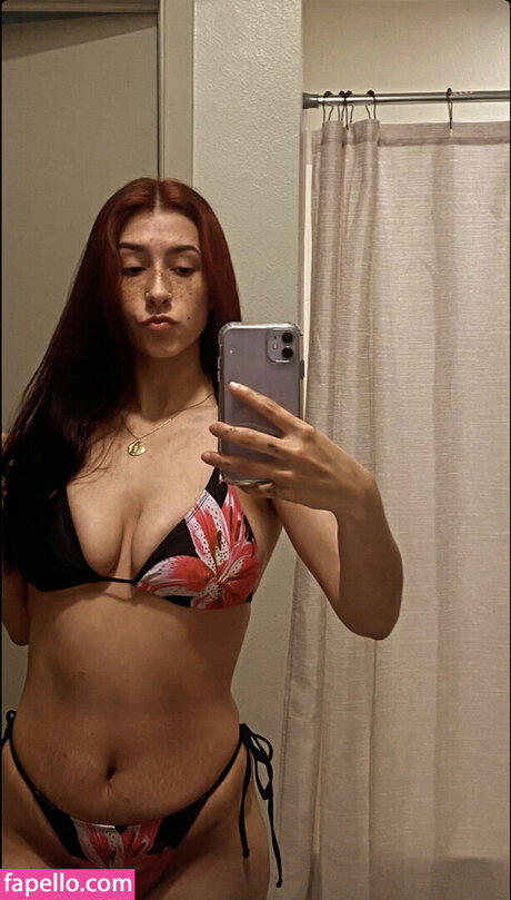 nevaevaaaaa modèle porno archive