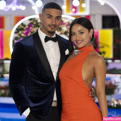 Leah Kateb nus étoiles galerie