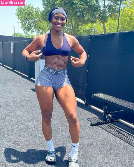 Tiara Howard star du porno adulte photo