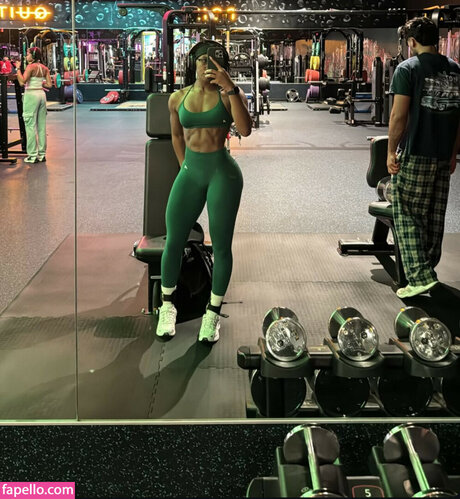 Tiara Howard étoile magnifique photo