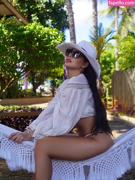 Carla Prata modèle parfait collection