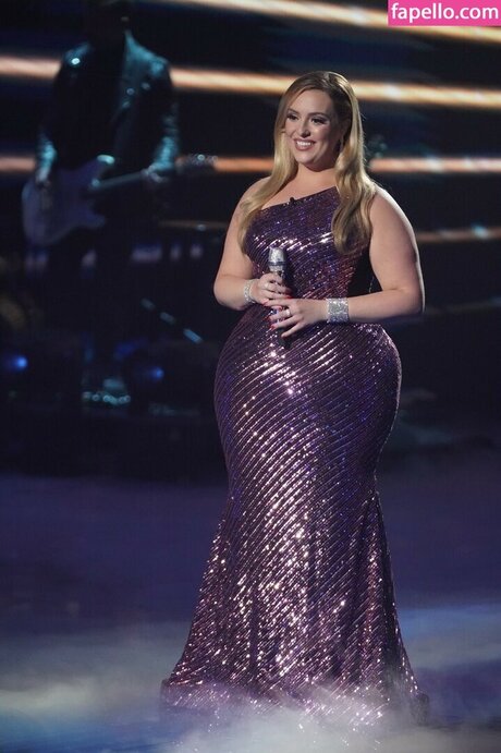 Grace Kinstler modèle parfait images