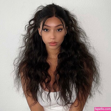 Brittany Panzer modèle érotique collection