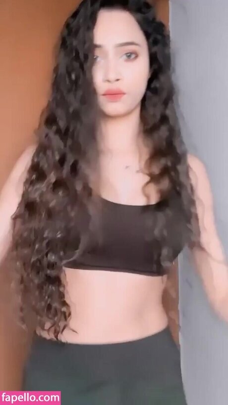 Ojasvi Sharma actrice xxx photos