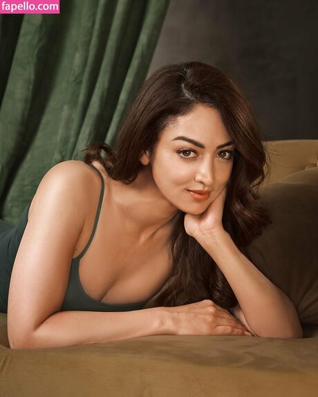 Sandeepa Dhar haut de star du porno images