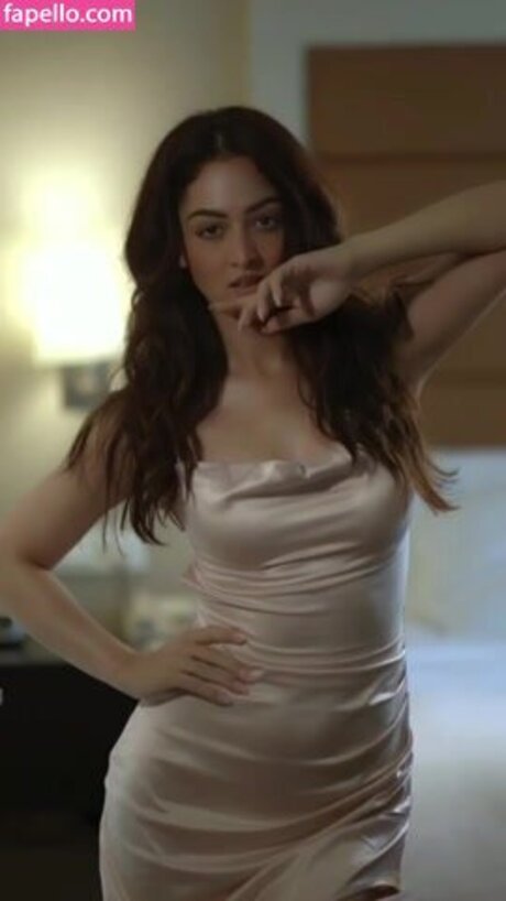 Sandeepa Dhar star du porno parfaite photos