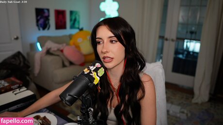 brieanneroksa modèle artistique galerie