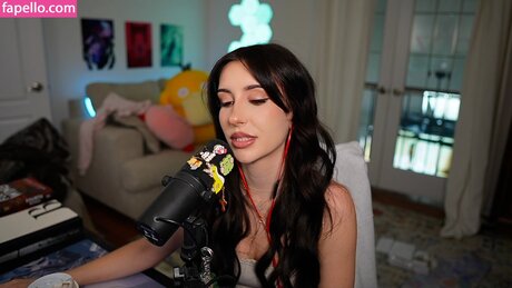 brieanneroksa actrice sexy des photos