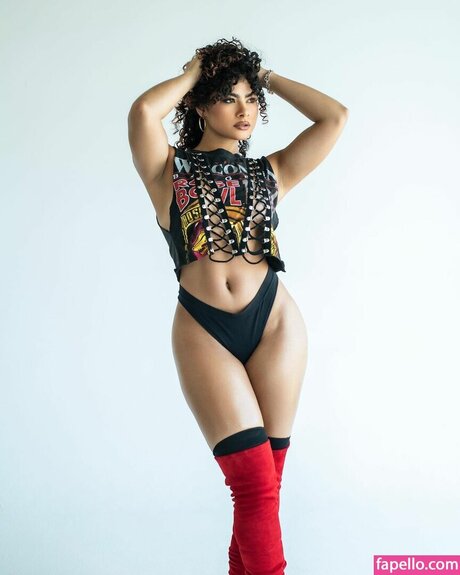 niaa321 modèle nu images