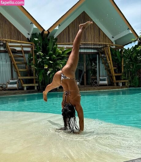 filles célèbres onlyfans meilleure jolie photos