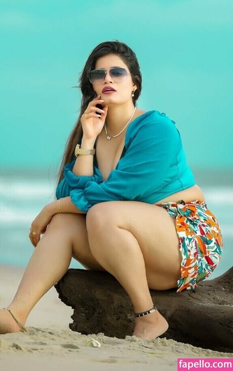 Pavitra Poojary étoile exclusive collection