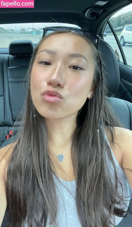 Chloe Aquino modèle meilleur img