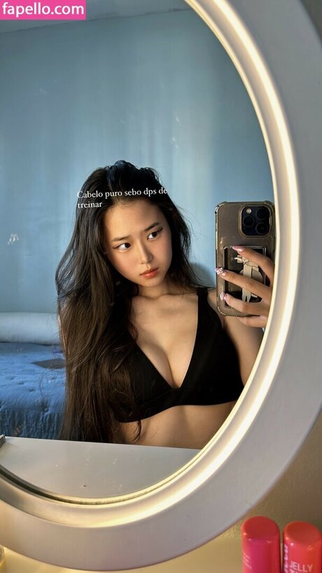 Priscila Ju modèle pornographique image