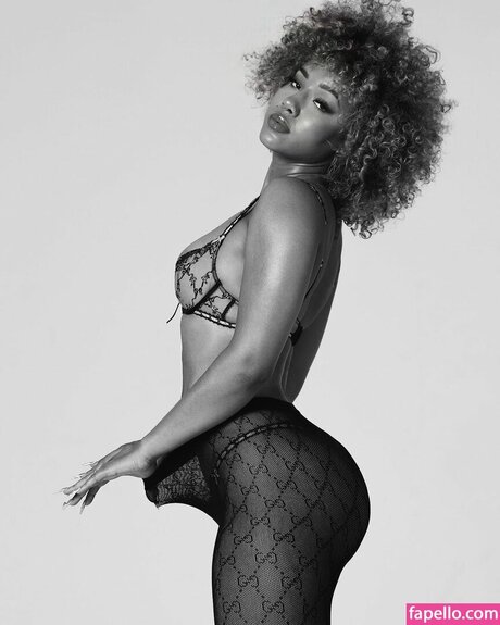 anime babe onlyfans chaud joli img