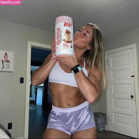 Kaitlinn kfit star exclusive photo