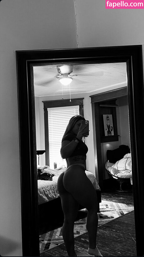 Kaitlinn kfit art modèle galerie