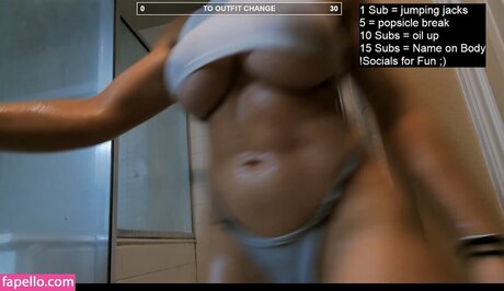 Woodbaby modèle nu photo