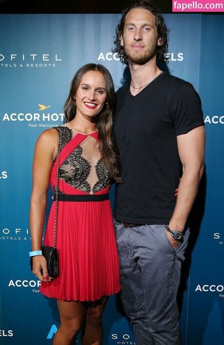 Arina Rodionova modèle pornographique img