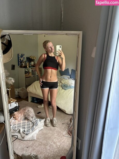 Mads Thompson Maddiiedee star du porno gratuite galerie