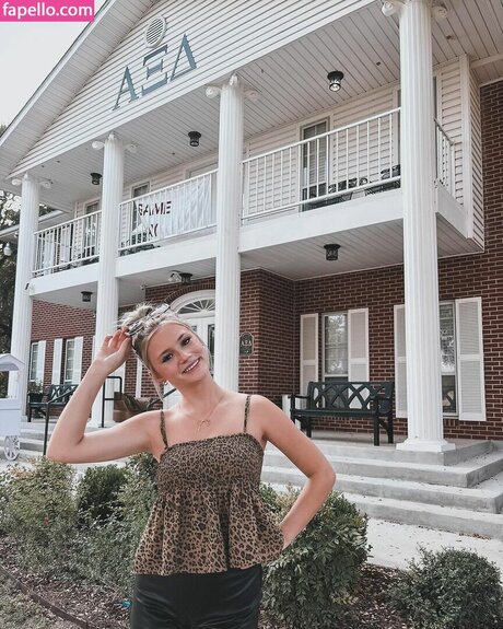 Mads Thompson Maddiiedee star du sexe des photos