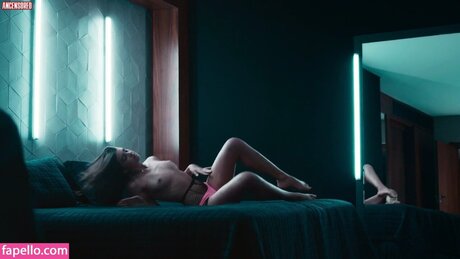 Julia Byrro actrice artistique photos