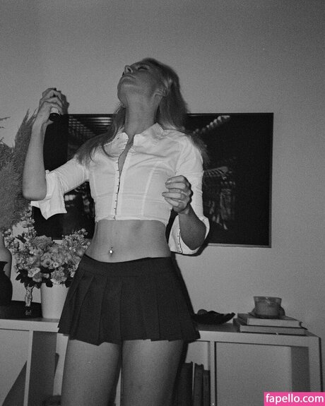 Maddie Phillips étoile adulte des photos