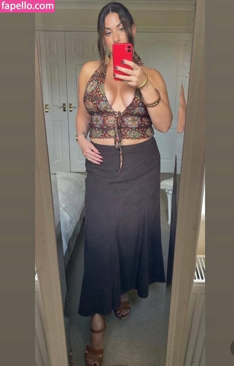 Kate Harrison modèle nu archive