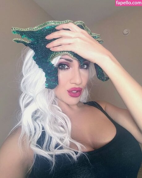 slanofflames actrice exclusive galeries