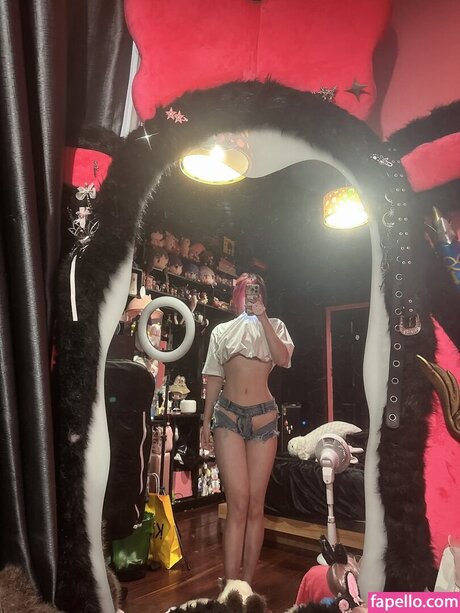 cuisses épaisses onlyfans assez chaud image