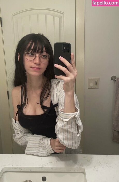 kaerisake étoile érotique photos