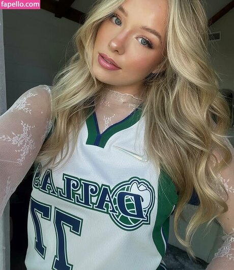 Lynzie Fulton beau modèle galeries