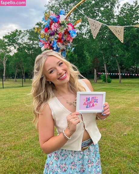 Lynzie Fulton modèle artistique image