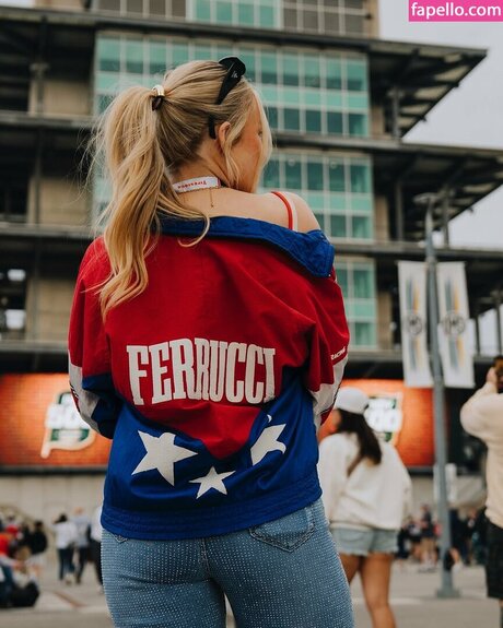 Lynzie Fulton modèle sympa photo