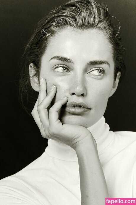 lesbiennes aux gros seins onlyfans sympa xxx des photos