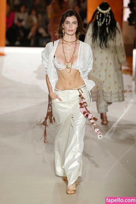 Rebecca Donaldson modèle parfait image