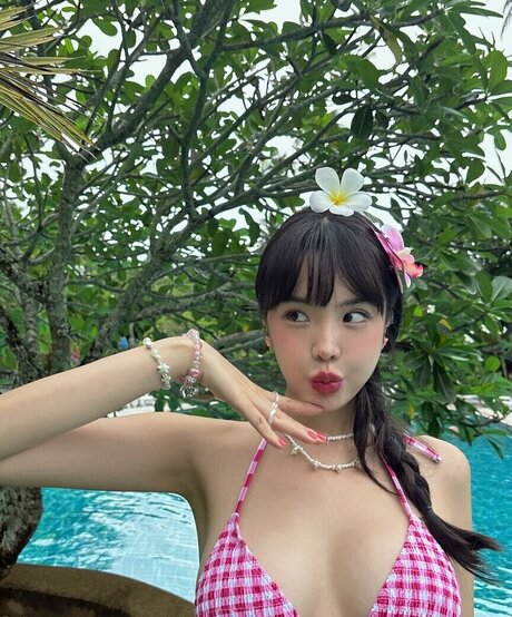 tatouages ​​blonds onlyfans assez chaud des photos