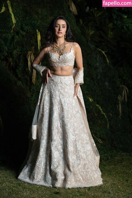 Shraddha Kapoor star du porno parfaite archive