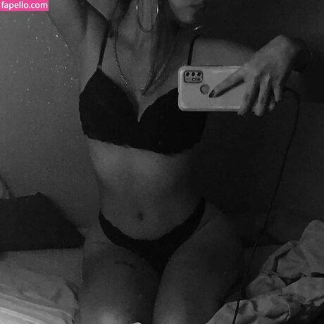 lucii p__ actrice chaude img