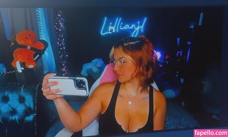 Lillianjl_ nus étoiles galeries