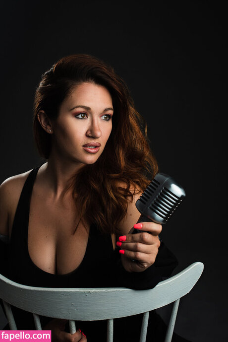 Chloe Fit Gamer nus de stars du porno photo